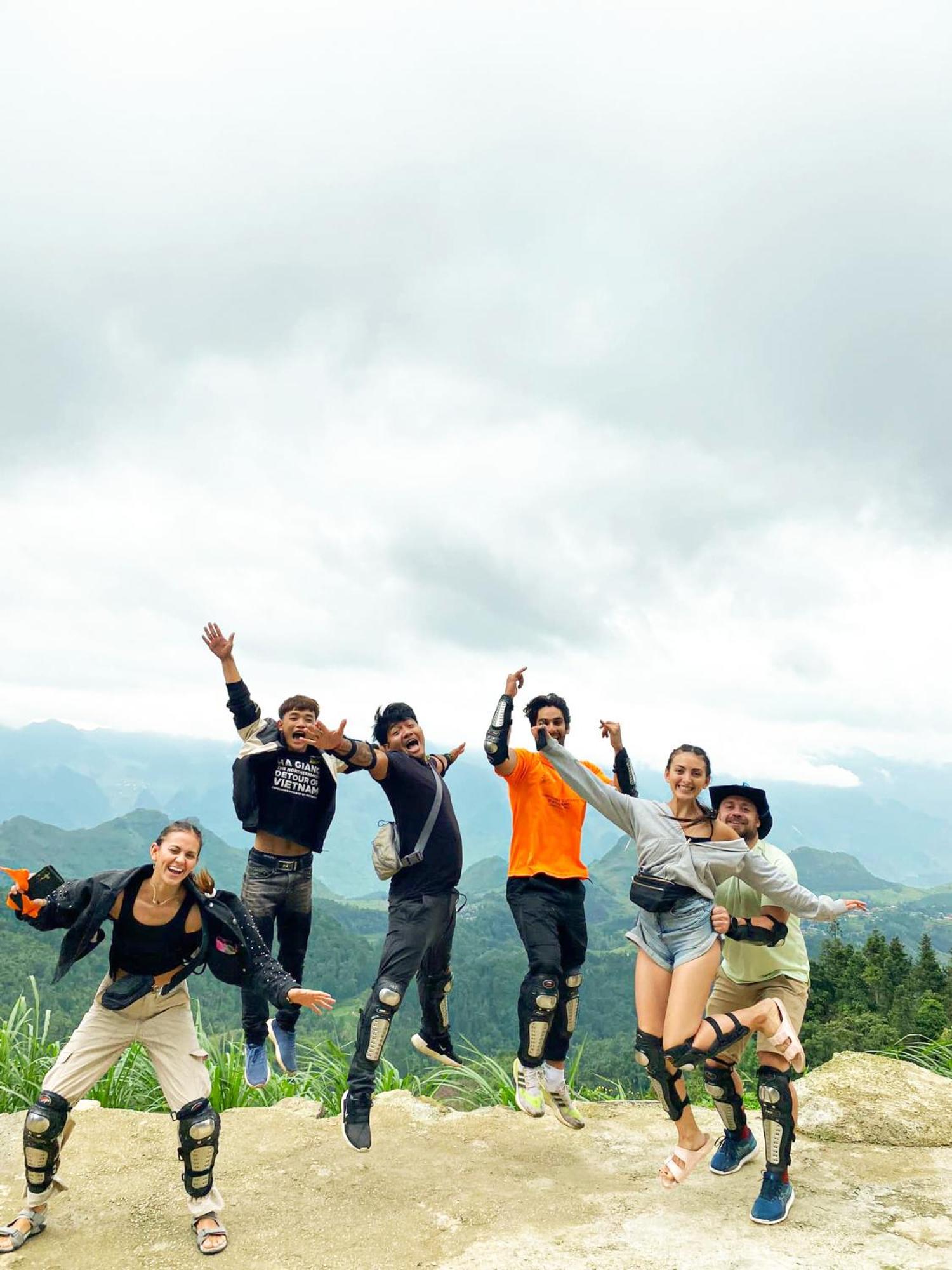 Lazy Cat Homestay - Motorbikes Rental & Tours Ha Giang Dış mekan fotoğraf